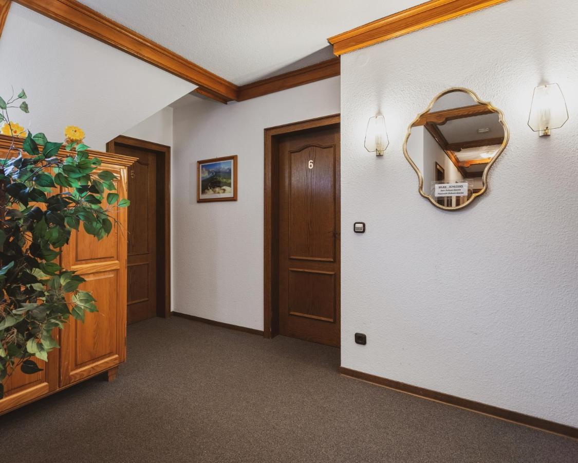 Fremden- Und Monteurzimmer "Zum Ochsen" Flieden Buitenkant foto